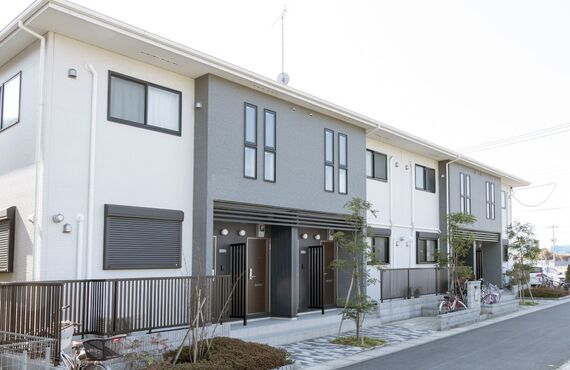 お手持ちの中古住宅を売りたい場合に丁寧に対応 | 松山市で不動産売却をお手伝いする株式会社Lienstate